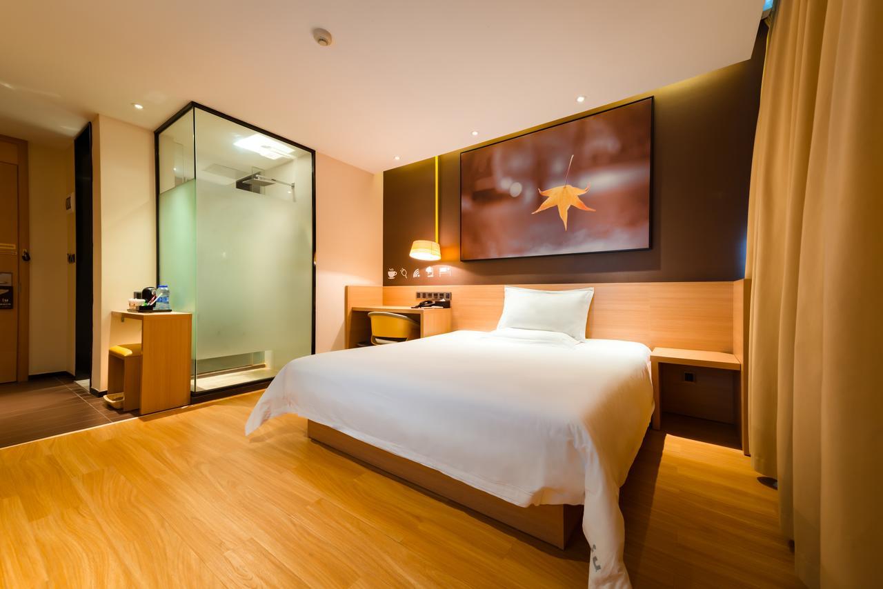 Iu Hotel Hezhou Bus Terminal Zewnętrze zdjęcie